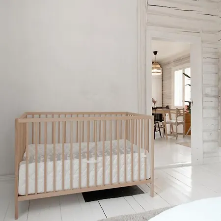 Casa de Férias Beautifully Renovated Lakeside Red