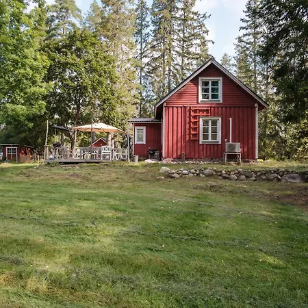 Hébergement de vacances Beautifully Renovated Lakeside Red Salo (Salo)